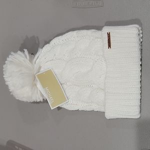 NWT WOMEN'S MICHAEL KORS CABLE KNIT HAT W/ KNIT POM